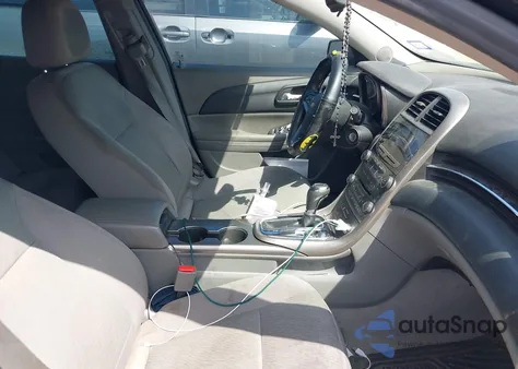 2013 Chevrolet Malibu 1Ls z USA, uszkodzony, nr VIN 1G11B5SA2DF166095